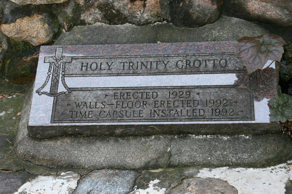 holy-trinity-grotto-43-in-ground-stone
