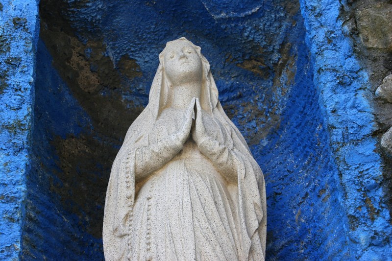 holy-trinity-grotto-46-close-up-of-mary