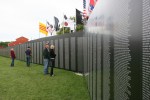 vietnam-wall-11-people-lookint-at