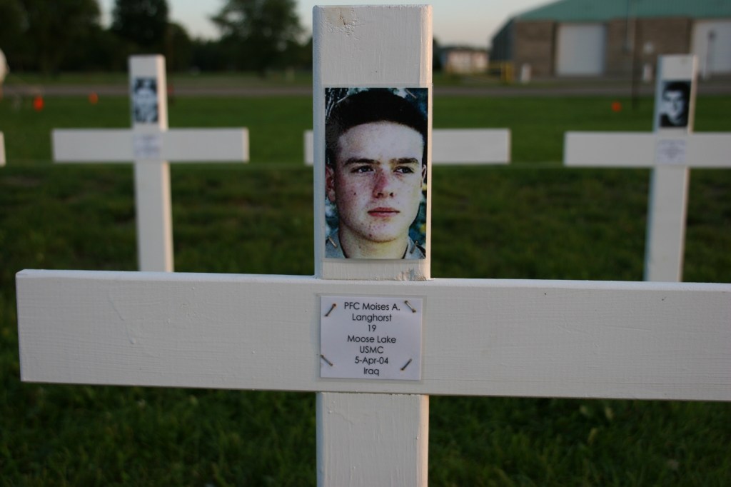 Vietnam wall preview, #19 Langhorst cross