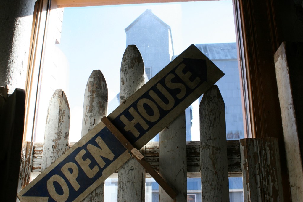 The picket fence mimics the shape of the old grain elevator across the street.