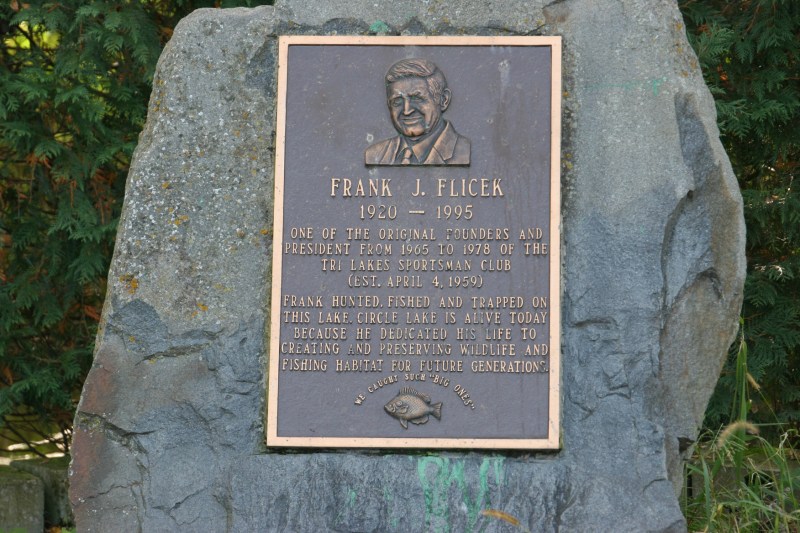 fishing-on-circle-lake-171-historical-flicek-marker