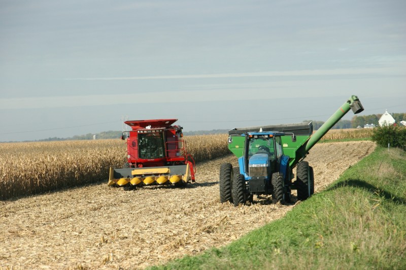 Harvesting between St. Peter and Nicollet.