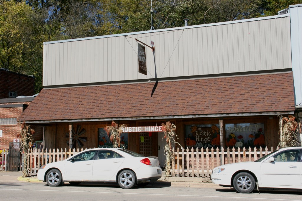 rustic-hinge-sale-87-building