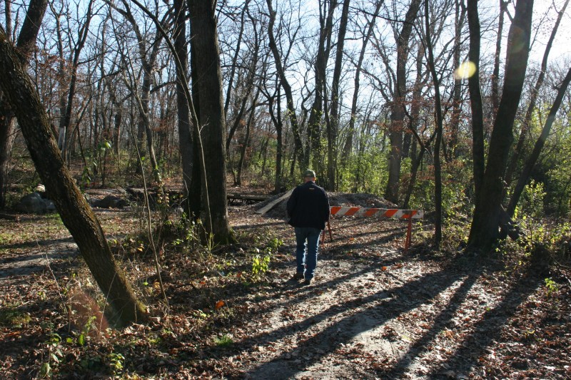 kaplans-woods-32-barrier-in-woods