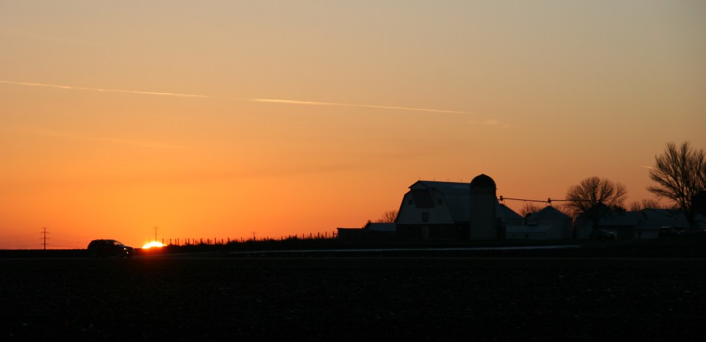I shot this rural farmsite/sunset scene while traveling along Minnesota State Highway 67 between Redwood Falls and Morgan.