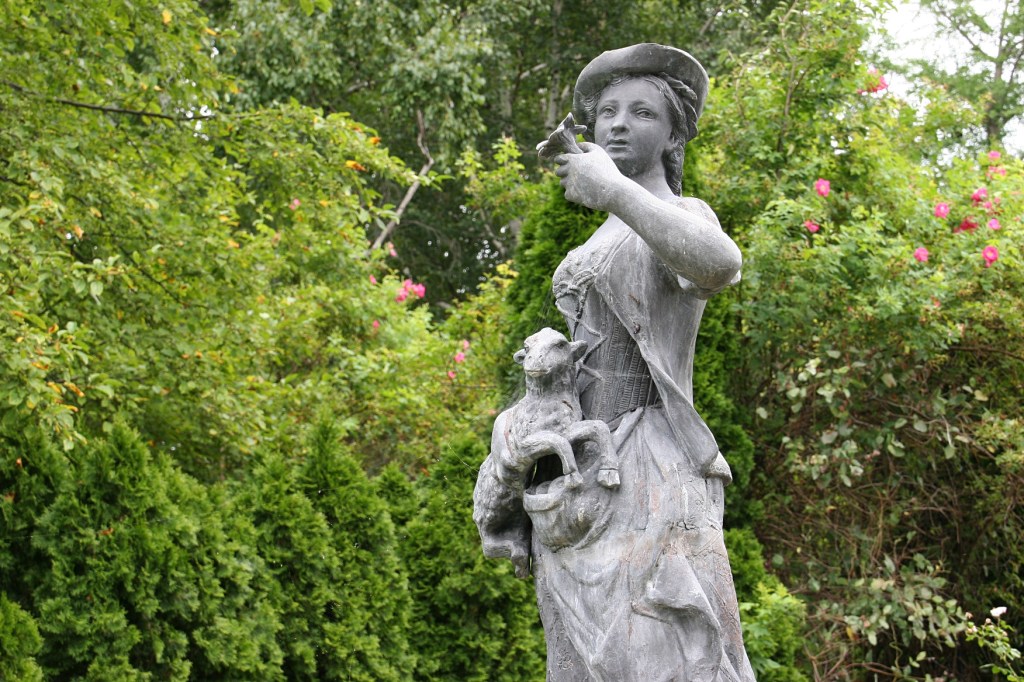 One of many graceful sculptures.