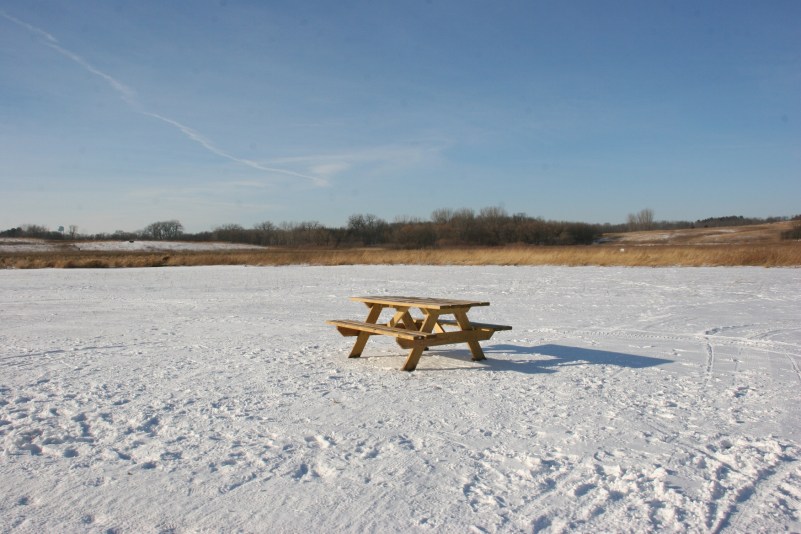 picnic-table-on-snow-at-river-bend-nature-center-135