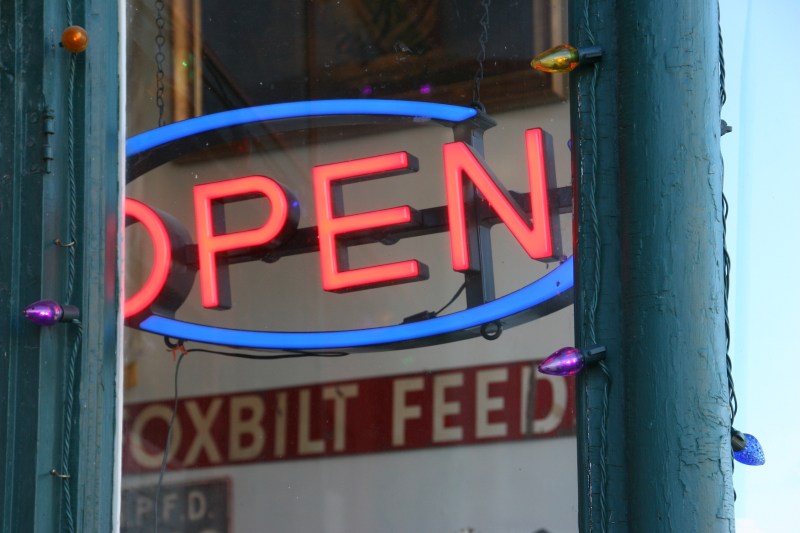antique-shop-100-open-sign