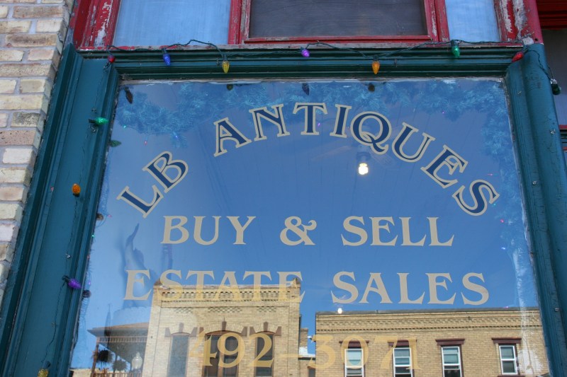 antique-shop-99-front-window